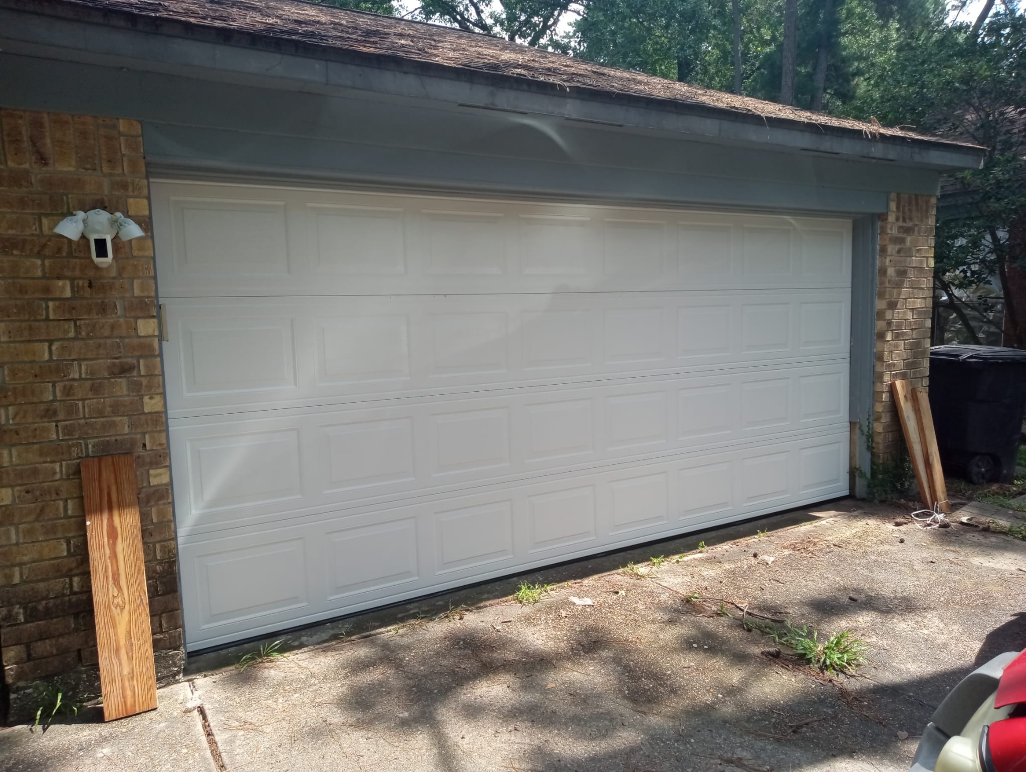 Garage Door Opens Then Falls Immediately: Causes & Fixes | Katy TX - Lemus Garage Door Services Katy TX